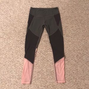 Calia by Carrie Underwood legging